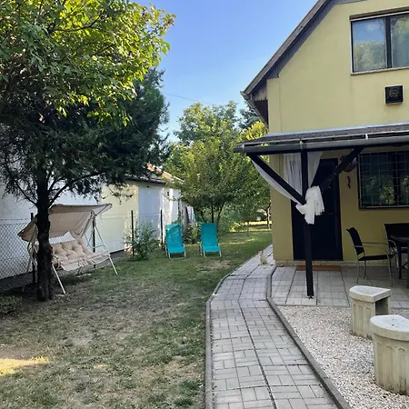 Ravaszlak Holiday home Szalkszentmarton